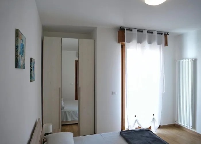 Wind Rose House - Bicamere, Parcheggio Fronte Mare Apartment *