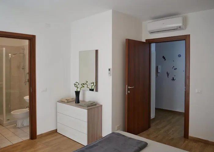 Wind Rose House - Bicamere, Parcheggio Fronte Mare Apartment