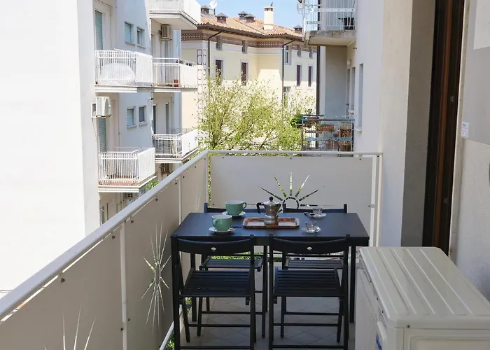 Wind Rose House - Bicamere, Parcheggio Fronte Mare Apartment *