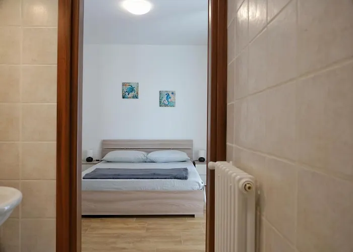 Wind Rose House - Bicamere, Parcheggio Fronte Mare Apartment *