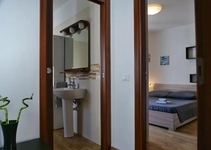 Wind Rose House - Bicamere, Parcheggio Fronte Mare Apartment *